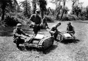 Engineers Prints: U.S. soldiers inspect German tactical mini-tracked vehicles