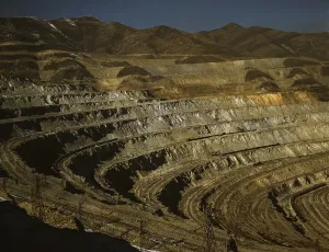 Terraces Prints: Utah Copper Company open-pit mine workings at Carr Fork