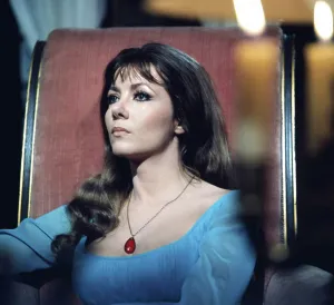 Hammer Horror Prints: THE VAMPIRE LOVERS, Ingrid Pitt