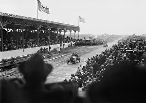 Automobiles Prints: Vanderbilt Cup Auto Race in Nassau County, New York, on October 8, 1908