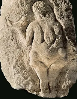 Prehistoric Prints: Venus of Laussel. 25 mil. -18 mil