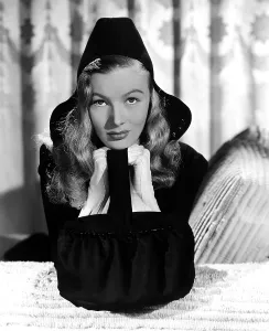 Womens Fashion Prints: VERONICA LAKE, Paramount Pictures, 1941