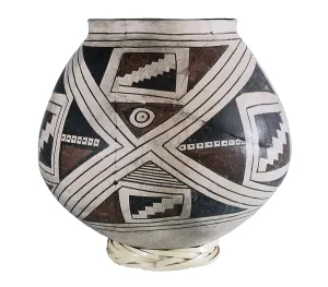 Chihuahua Prints: Vessel from the Casas Grandes. s