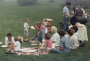 Vice Presidents Prints: Vice President Bush picnics on the lawn of his Kennebunkport home with his family including many young grandchildren