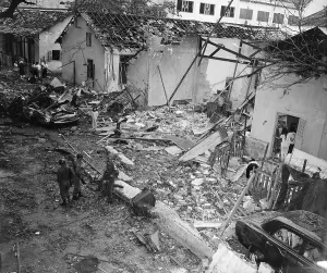Vietnam Prints: Vietnam War, at 5:55 p.m. on December 24