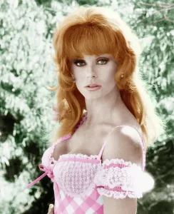 Images Dated 27th June 2012: THE VILLAIN, Ann-Margret, 1979. Columbia/courtesy Everett Collection