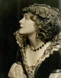 Necklace Prints: Vilma Banky, portrait ca. 1920s