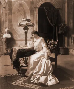 Viola Prints: Viola Allen (1869-1948), American stage actress