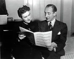 Vladimir Prints: VLADIMIR & WANDA HOROWITZ- c.1946. Courtesy: CSU Archives / Everett Collection