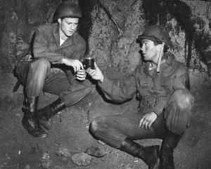 Redford Prints: WAR HUNT, from left: Robert Redford, Tom Skerritt, 1962