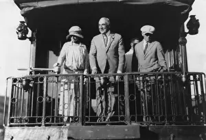 Images Dated 23rd October 2008: Warren G. Harding (1865-1923), standing on back of Northern Pacific train