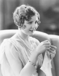 Images Dated 24th April 2014: THE WATER HOLE, Nancy Carroll, 1928
