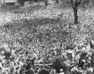 Csubeta Prints: Wendell Willkie, make a campaign speech to thousands at Elwood, Indiana, High School