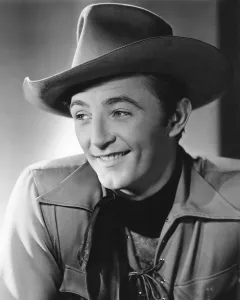 Images Dated 9th December 2013: WEST OF THE PECOS, Robert Mitchum, 1945