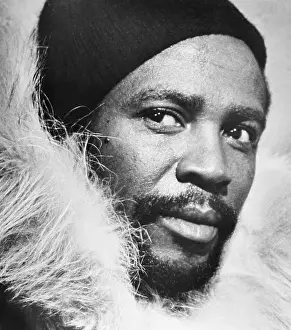 Movpor7 Prints: THE WHITE DAWN, Louis Gossett Jr. 1974