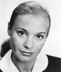 Ecrem Prints: WILD STRAWBERRIES, (aka SMULTRONSTALLET), Ingrid Thulin, 1957