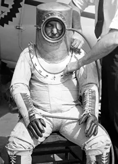 Space Suit Prints: Wiley Post in stratosphere suit for future flight over Chicago