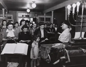 Padded Shoulders Prints: Wives and families of Jewish American GIs attend services in a New York City synagogue on West Twenty-third Street