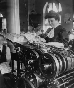 Washington D Prints: Woman printing 5 certificates at the U