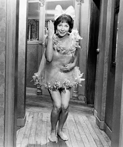 Maclaine Prints: WOMAN TIMES SEVEN, Shirley MacLaine, 1967