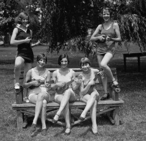 Spit Curls Prints: Women in bathing suits pose playing ukuleles