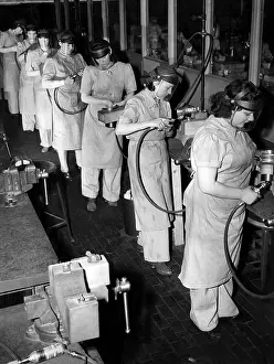 Working Woman Prints: Women did men's jobs during World War II