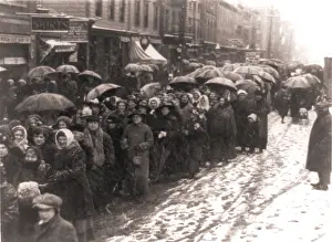 Business Cycles Prints: Women walking through snow and slush to the city hall to give Mayor Raymond a resolution demanding food for the needy