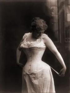 Support Prints: Women in a whale-boned corset, 1899