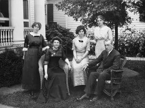 Ladies Prints: Woodrow and Ellen Wilson with their three daughters, L-R: Margaret, Eleanor, and Jessie