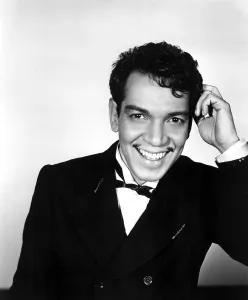 Cantinflas Prints: AROUND THE WORLD IN 80 DAYS, (aka AROUND THE WORLD IN EIGHTY DAYS), Cantinflas, 1956