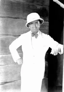 Pith Helmet Prints: AROUND THE WORLD IN 80 MINUTES