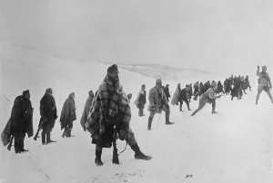 Lcgr0113 Prints: World War 1. Austrian troops advancing in the Carpathians Mountains in the winter of 1914-15