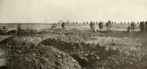 Attacks Prints: World War 1. French charge in the Chemin des Dames during the ill-conceived Nivelle Offensive of April 16-May 9