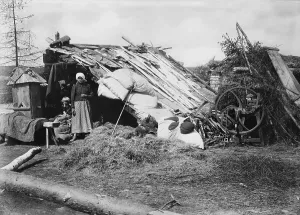 Poland Prints: World War 1. Russian Poles in war zone living in ruins