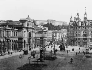Switzerland Prints: WORLD WAR I, Zurich Ry Plaza and Polytechnic Institute, Switzerland, circa 1908-1919