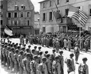 Cherbourg Prints: WORLD WAR II, Cherbourg flies under Franch