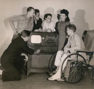 Broadcasting Prints: World War II era servicemen patients explore the new radio-television at St