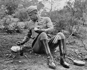 World War II, Future President General Dwight D. Eisenhower (1890-1969), stopping for noon mess by the roadside during an inspection tour in Tunisia