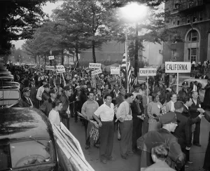 Images Dated 10th June 2013: WPA workers protest lay-offs in Washington