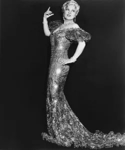 Images Dated 19th February 2016: SHE DONE HIM WRONG, Mae West, 1933