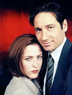 : THE X-FILES, Gillian Anderson, David Duchovny, (1997), 1993-2018