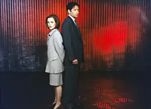 : THE X-FILES, Gillian Anderson, David Duchovny, (1997), 1993-2018