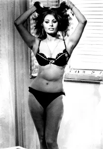 Sophia Prints: YESTERDAY, TODAY AND TOMORROW, (aka IERI, OGGI, DOMANI), Sophia Loren, 1963