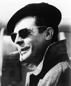 Beret Prints: YESTERDAY, TODAY AND TOMORROW, (aka LERI, OGGI, DOMANI), Marcello Mastroianni, 1963