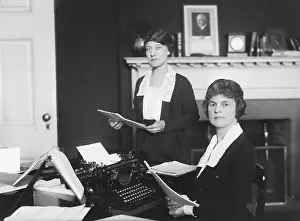 Lcgr15112 Prints: Young women office workers at White House during the Harding Administration