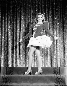 Images Dated 25th July 2006: ZIEGFELD GIRL, Judy Garland, 1941
